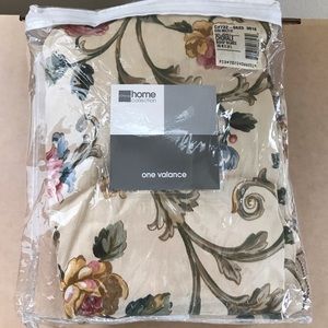 JC Penney Home Collection Chorale Bishop Valance Floral 105 W X 24 L NEW
